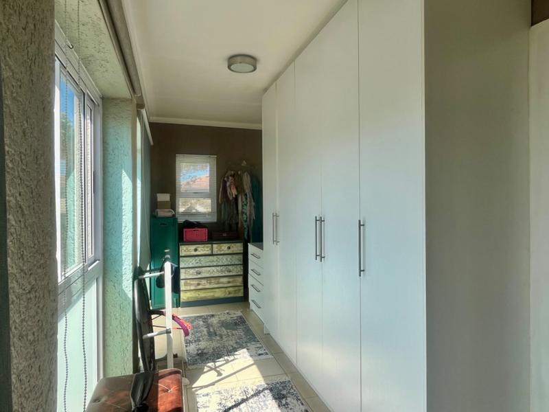 3 Bedroom Property for Sale in Fraaiuitsig Western Cape